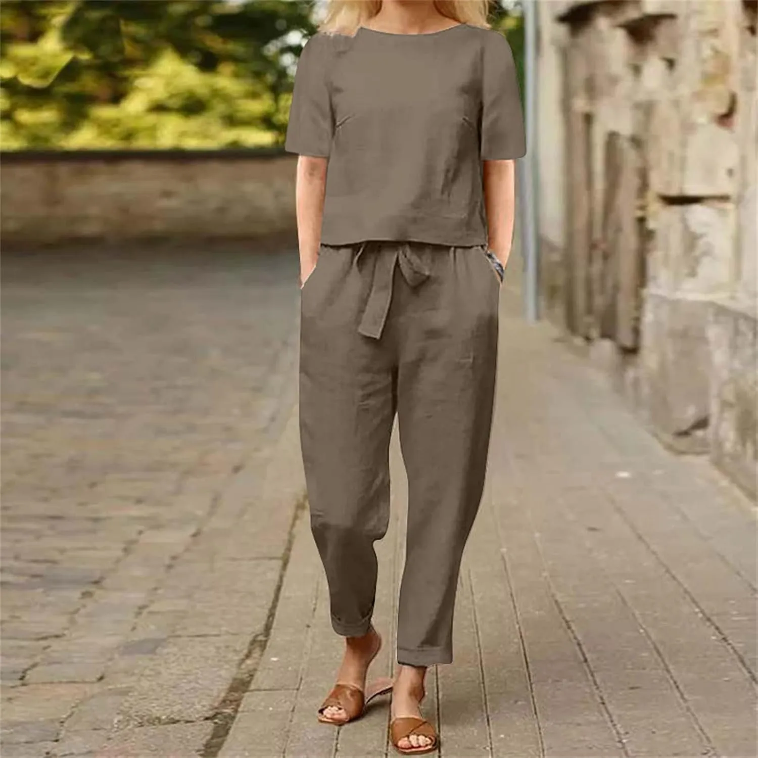 2 Piece Outfits for Women Summer Cotton Linen Casual Matching Set Short Sleeve T Shirts and Capri Pants with Pockets 2024