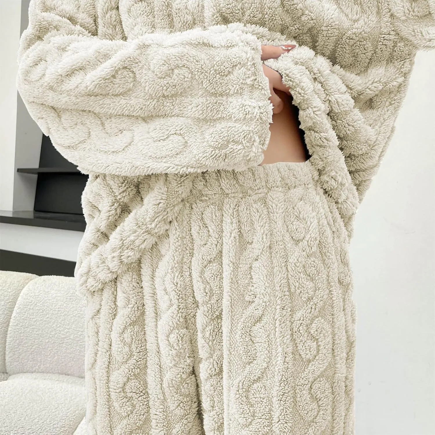 Flannel Pajamas Women Fluffy Pajamas Set Fleece Sweaters and Pants 2 Piece Outfits Sherpa Loungewear Pjs
