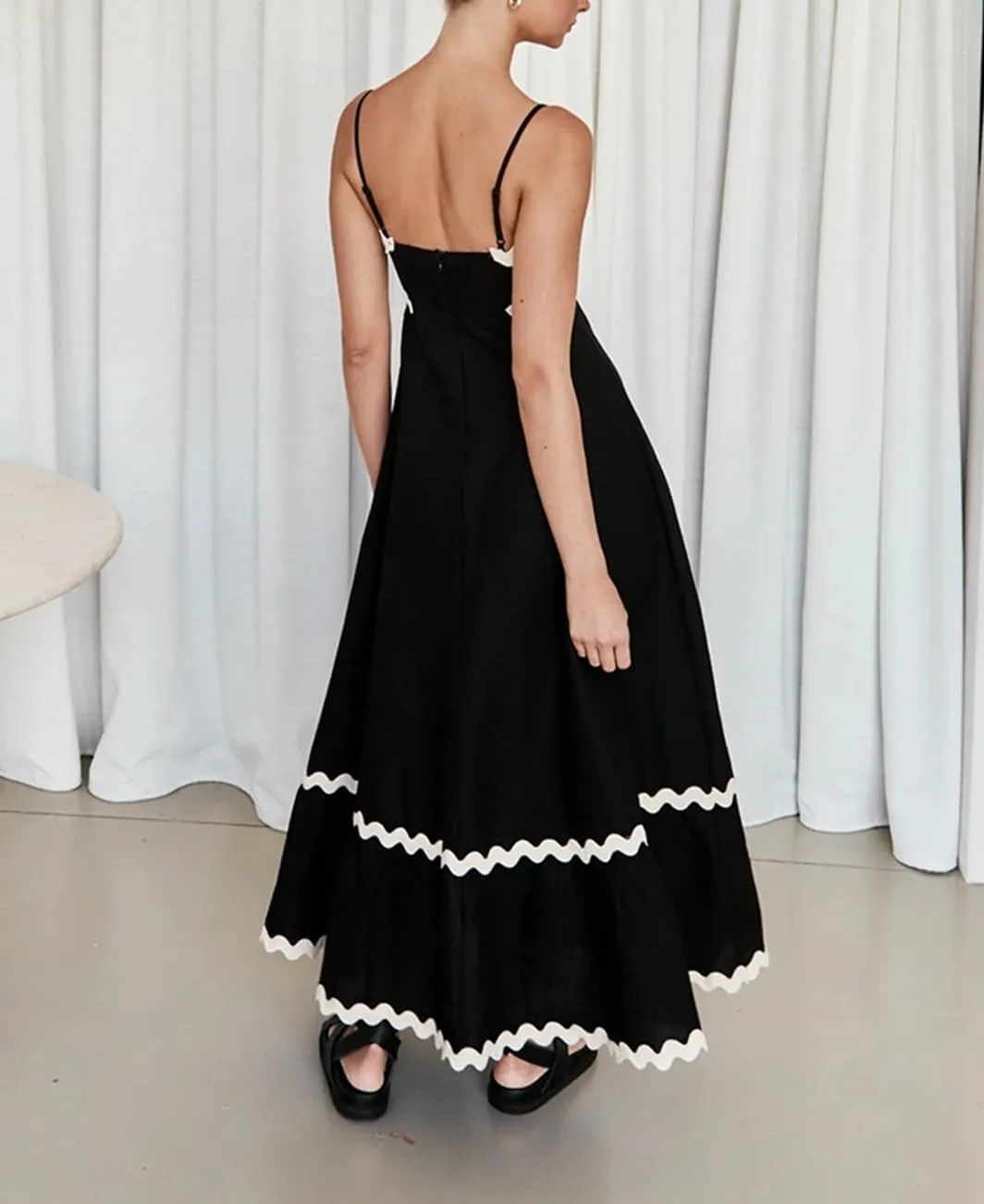 LOAIHA Women Midi Dresses 2024 Spaghetti Straps Sleeveless Smocked Rickrack Trim Boho Flowy Loose A-Line Summer Eyelet Dress