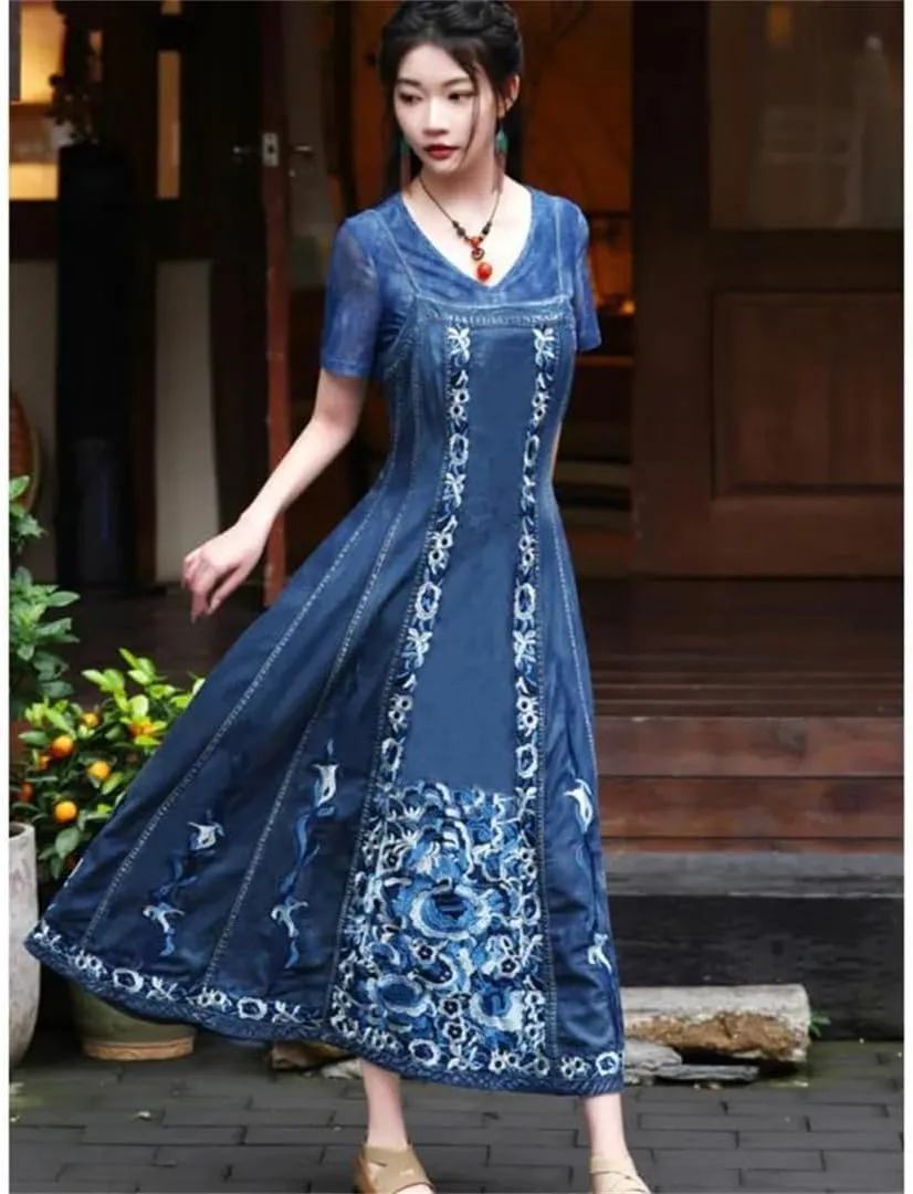 Women Summer Sleeveless Camisole Jeans Dress Embroidery Split Joint Vintage A-Line Pleated Denim Dress
