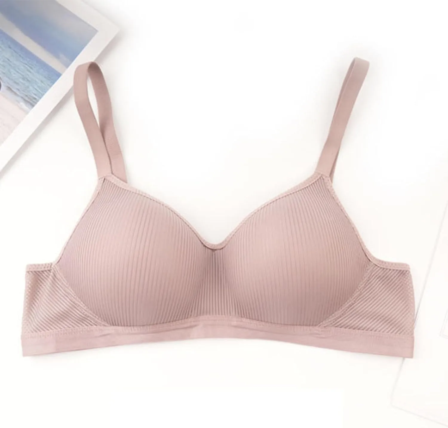 Women's No Underwire Ribbed Bra Stretch Push Up Soft Breathable Bra Full Coverage Lifting Comfy Everyday Bralettes